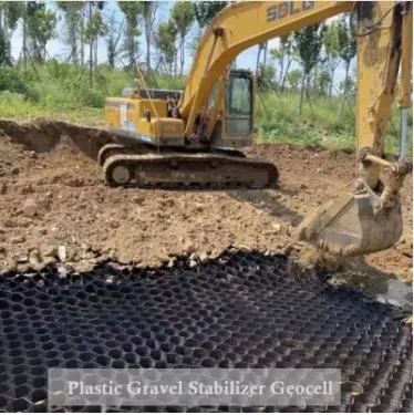 HDPE أسود مثقوبة النسيج المنحدر المستقر Geocells Geocell Geocel للهندسة المدنية 2