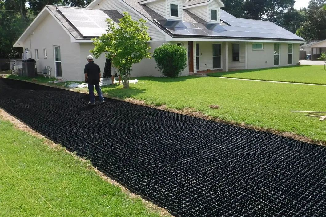 الشبكة المثبتة للعشب البلاستيكي من HDPE لموقف السيارات 11
