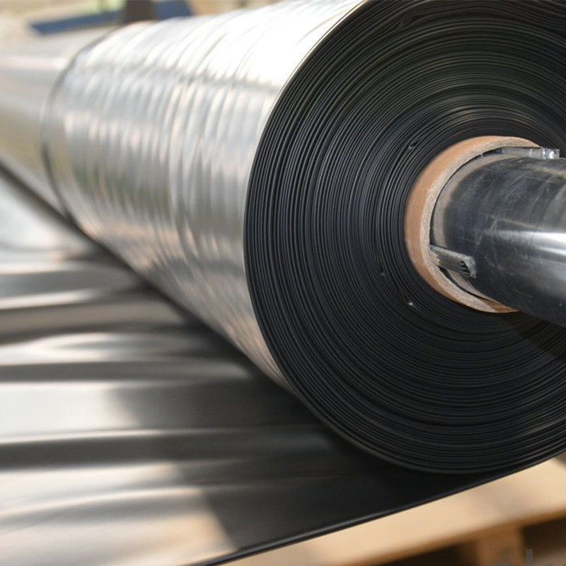 حاويات المياه المقاومة للماء HDPE Geomembrane Pond Liner لخزانات المياه مزرعة الجمبرى السمكية 0.2 - 2.5mm