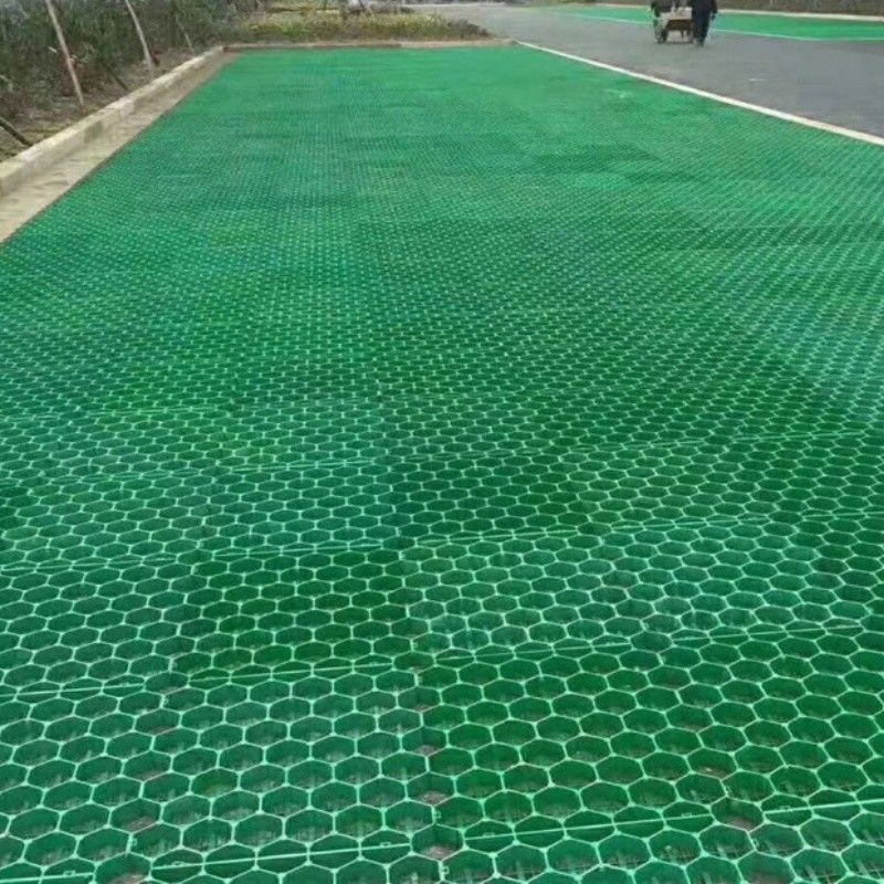 أجهزة حفر العشب الشبكة الصلبة للخضروات الحديدية البلاستيكية HDPE