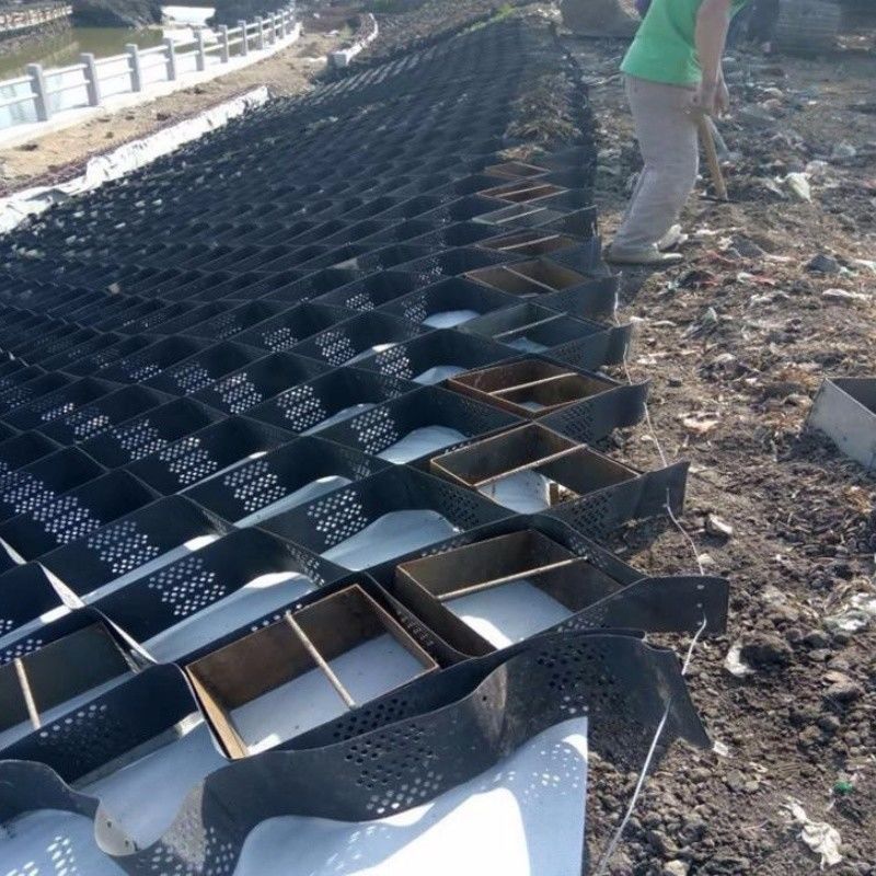 250mm 75mm 100mm 150mm Hdpe Geocell نسيج عالي HDPE شبكة الحصى المزروعة بالعسل Geocell البلاستيكي مباشرة السعر المصنع