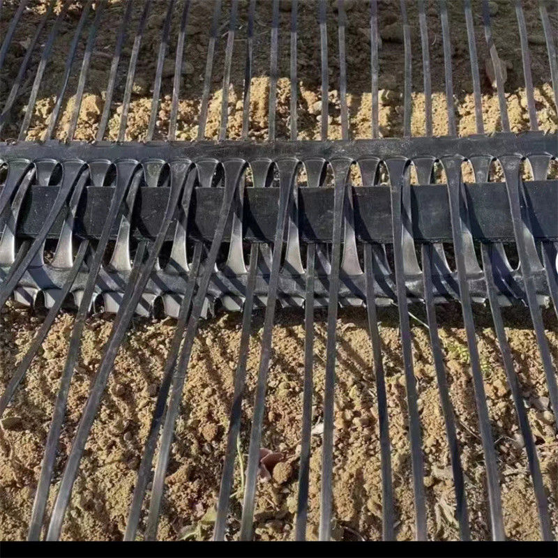PP PE البلاستيكية ذات الاتجاه الواحد أحادي المحور البوليستر Geogrid Gravel Grid استقرار الأرض لتعزيز التربة
