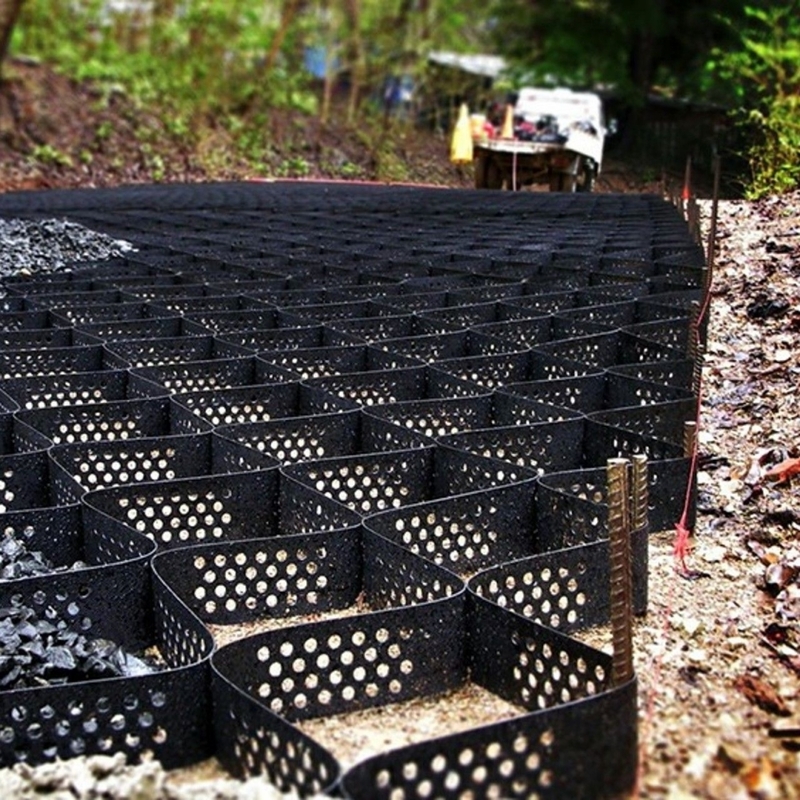 المنسوجة بالثقوب HDPE Geocell نظام الحبس الخلوي العالي حشرة العسل HDPE Geocell للطريق أساس حماية المنحدرات موقف للسيارات طريق القيادة الحائط