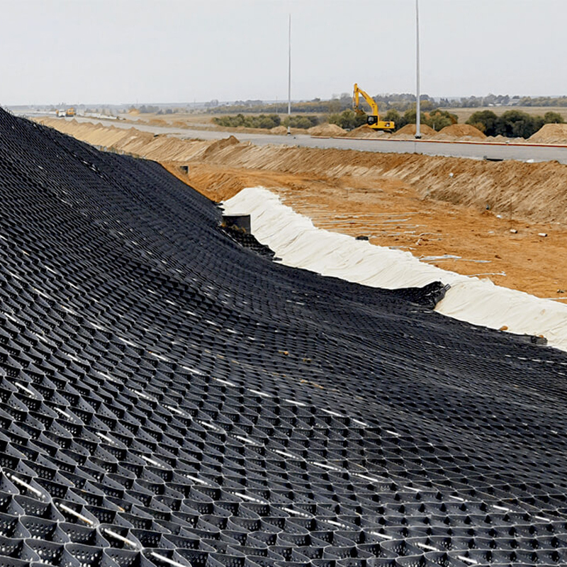 البلاستيك ASTM القياسية الشبكة الطرق الحصى عسل الحشيش HDPE Geocell للحفاظ على الحائط تعزيز المنحدر حماية الممر Geocell السيطرة على التآكل